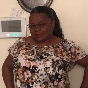 Meet your Posher, Carla